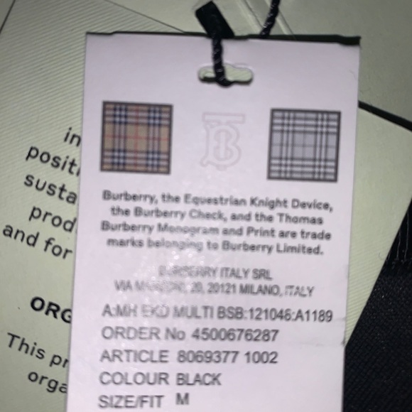 Black Embroidered Crest Logo Cap - Picture 6 of 6